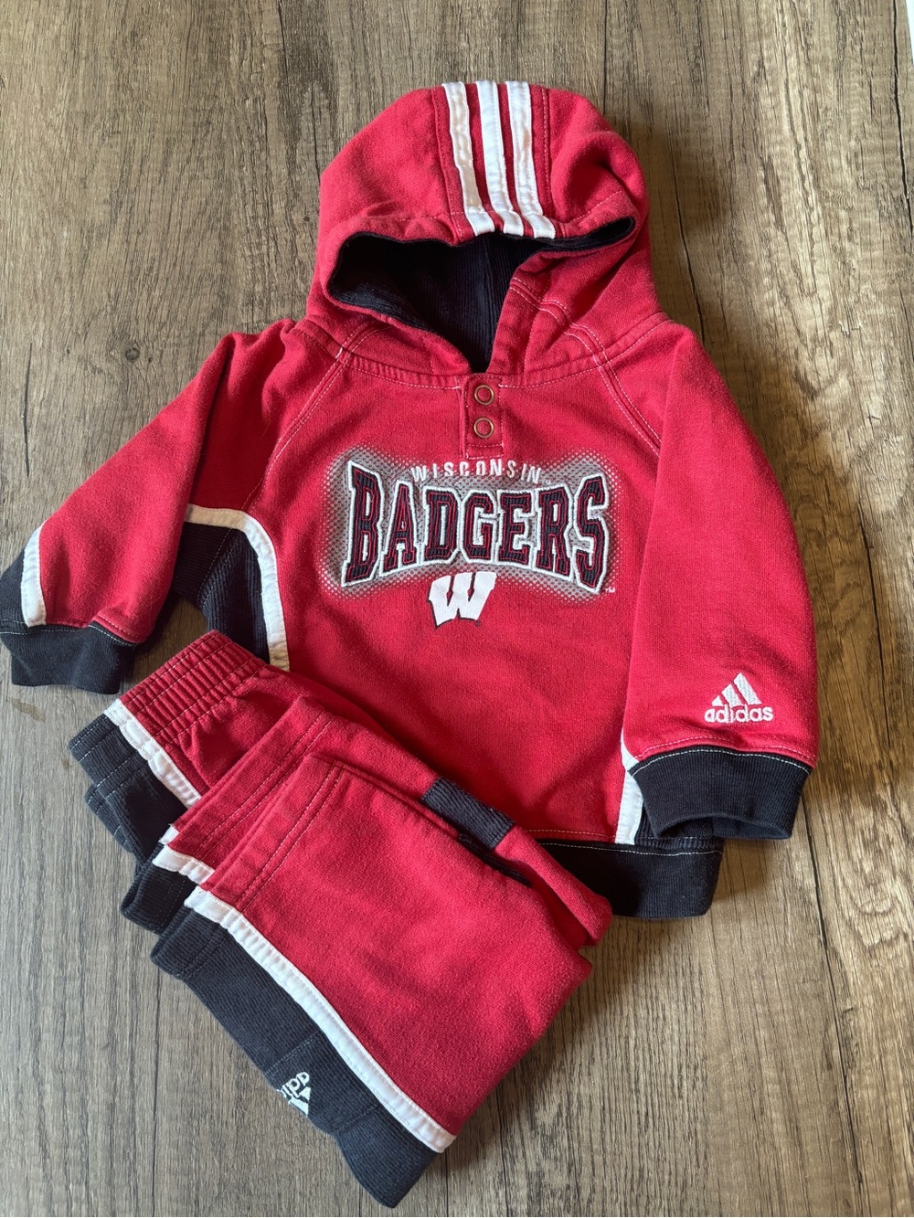 Retro 2010s Toddler Boy Adidas Wisconsin Badgers Sweatsuit Sweatshirt Set 18M